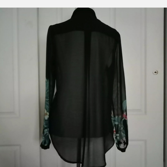 Bardot button up sheer long sleeve shirt size 8 - Picture 3 of 4